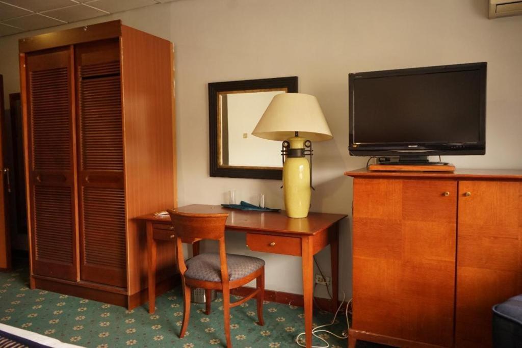 Conord Hotel Амман Экстерьер фото